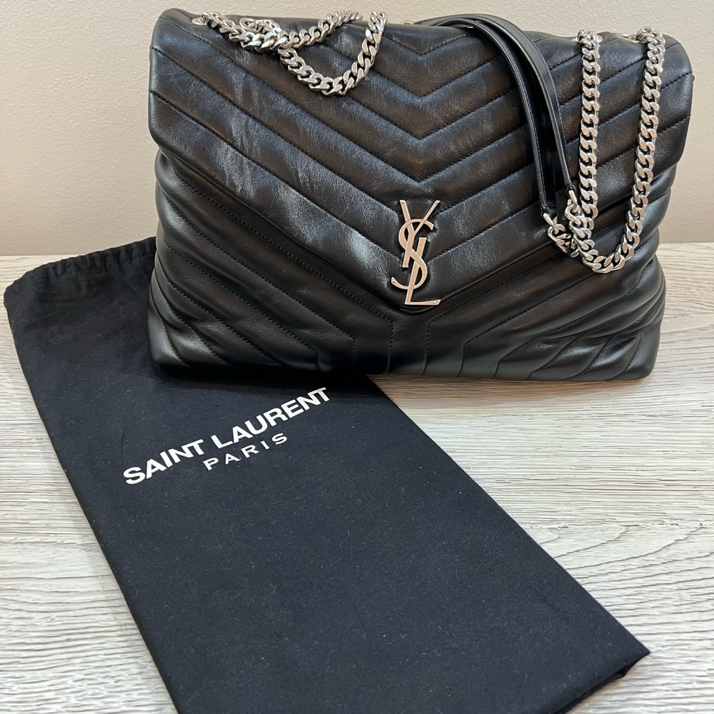 COPY - Yves Saint Laurent Authentic LOULOU LARGE CHAIN BAG IN MATELASSÉ "Y" LEA…